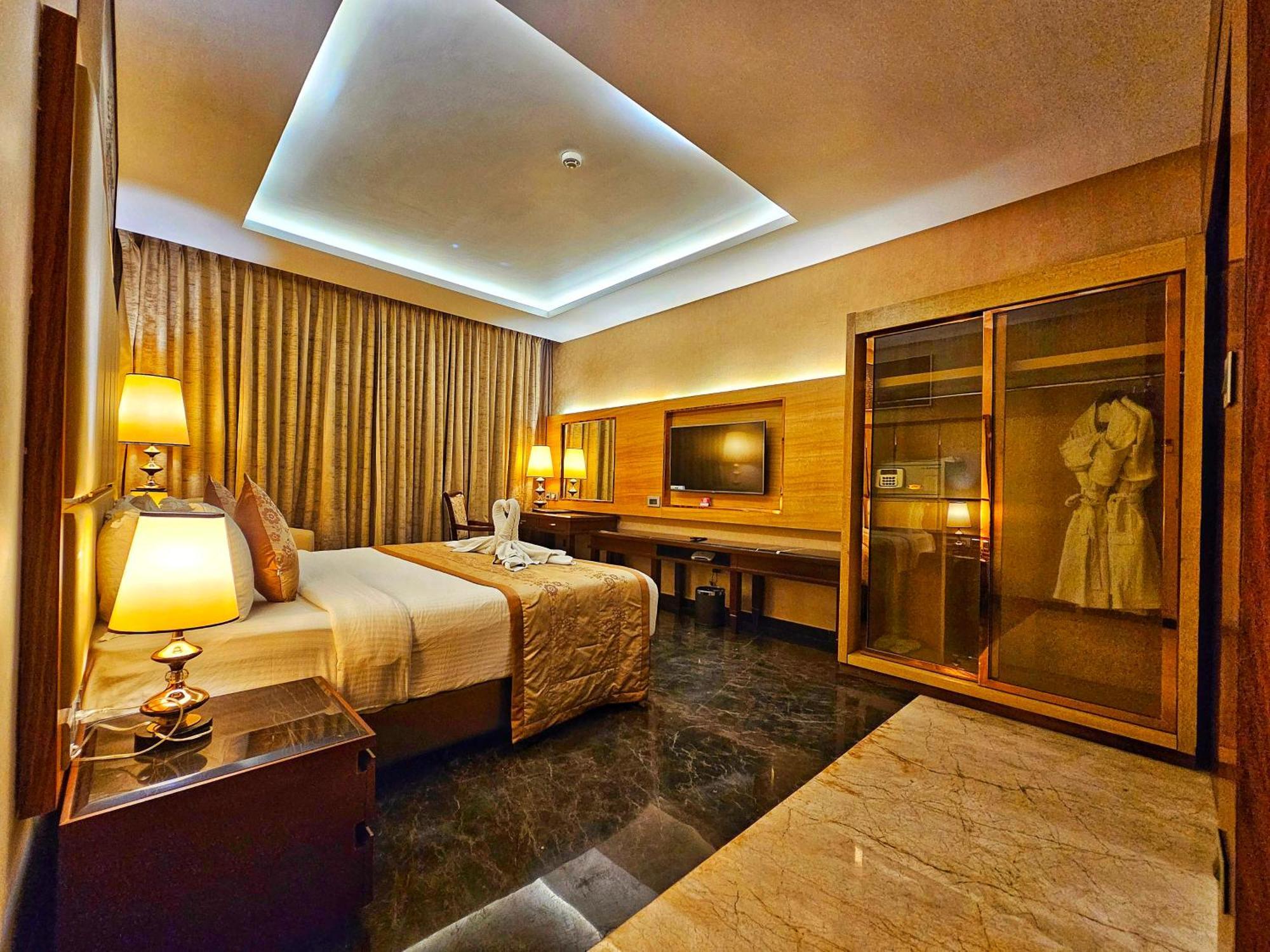 Uva Meridian Bay Resort & Spa Kundapura Exterior foto