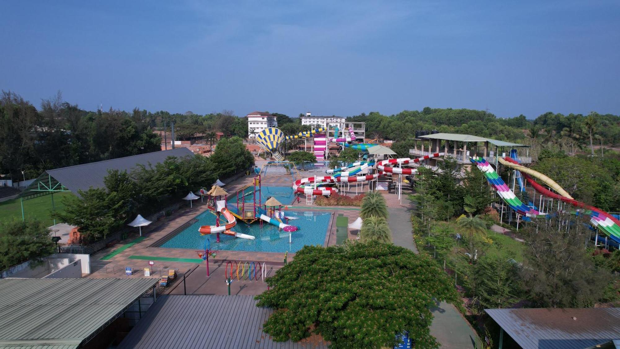 Uva Meridian Bay Resort & Spa Kundapura Exterior foto